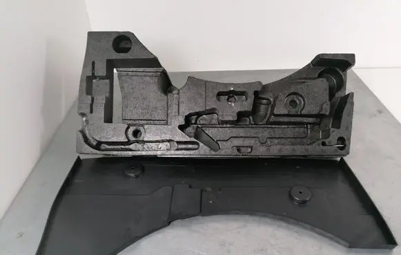 Volkswagen PASSAT B7 Tool box 3C5012115D