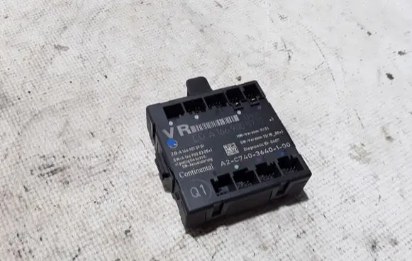 Mercedes-Benz CLA C117 X117 W117 Door control unit/module A1669005711