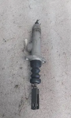 Audi 80 90 S2 B4 Clutch slave cylinder 007C
