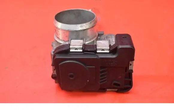 Volkswagen Jetta V Throttle body valve 03C133062D