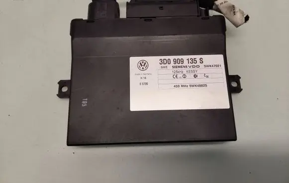 Porsche Cayenne (9PA) Keyless (KESSY) go control unit/module 3D0909135S