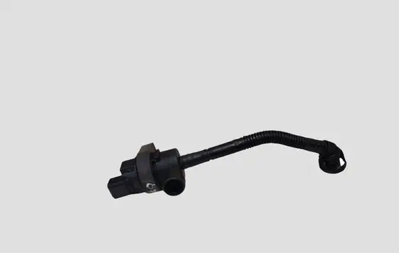 BMW 3 E90 E91 Fuel tank valve 7512581