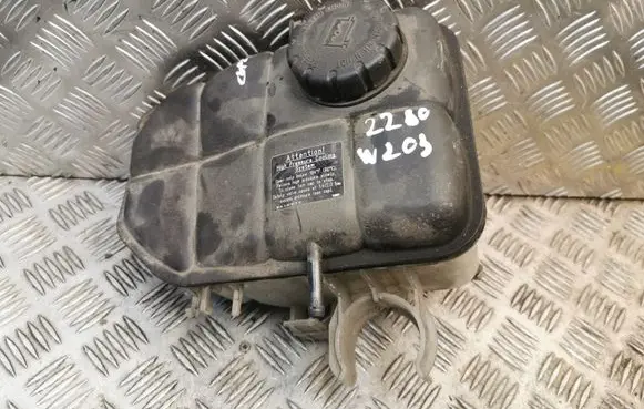 Mercedes-Benz C W203 Coolant expansion tank/reservoir 2035000049 A2035000049