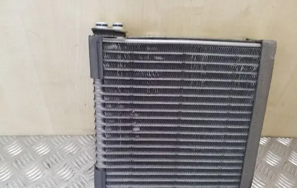 Air conditioning (A/C) radiator (interior)