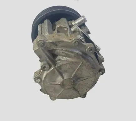 BMW 3 E46 Power steering pump 7500335