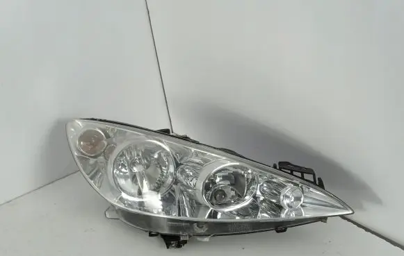 Peugeot 308 Headlight/headlamp