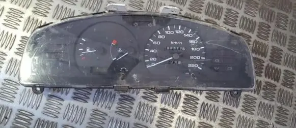 Nissan Sunny Speedometer (instrument cluster) 283006c