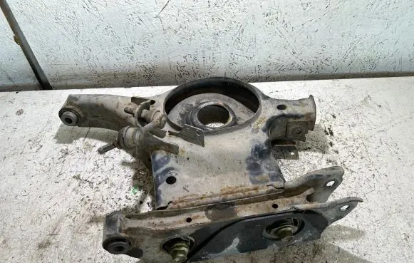 Nissan Maxima A35 Rear upper control arm/wishbone