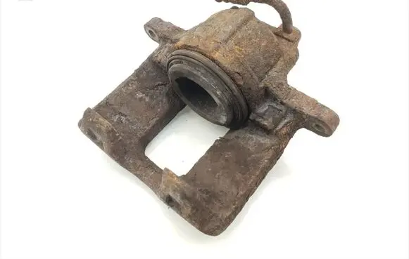 Front brake caliper