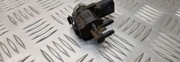 Audi A6 S6 C6 4F Turbo solenoid valve 1K0906283A