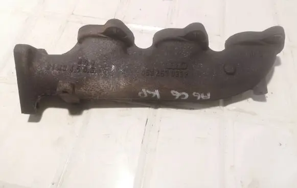 Audi A6 Allroad C6 Exhaust manifold 059253033P 090507