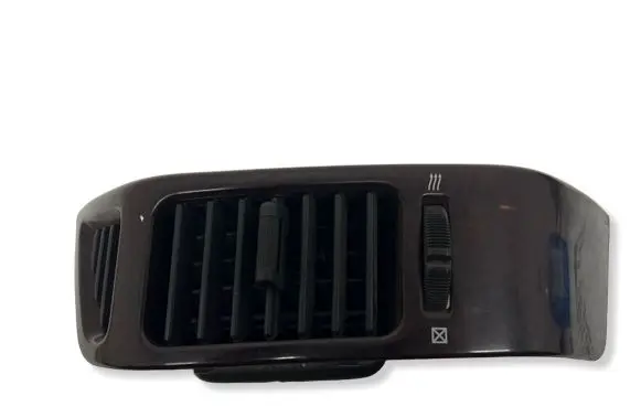 Mitsubishi Pajero Dashboard side air vent grill/cover trim MR402450