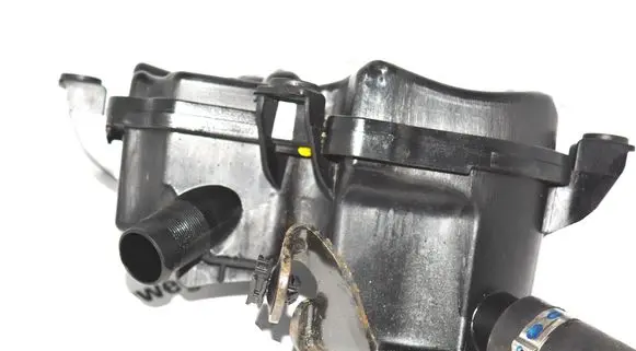 Land Rover Evoque I Oil breather separator 9675994880