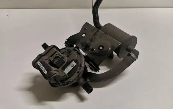 Volkswagen Eos Fuel tank valve 1Q0906271A 1Q0906200A