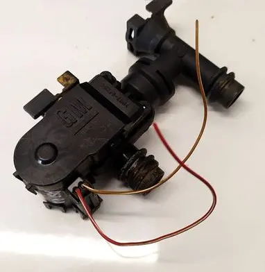 Opel Astra G Coolant heater control valve 90559837
