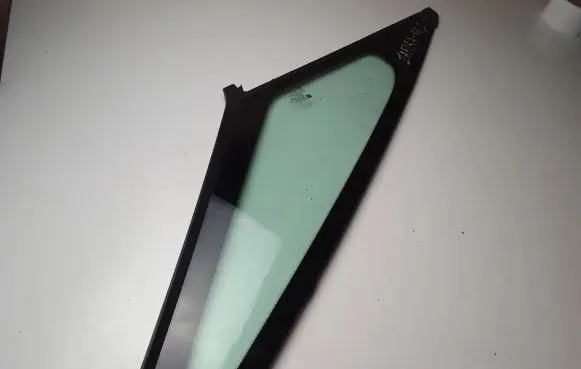 Opel Zafira C Front triangle window/glass 43R000262
