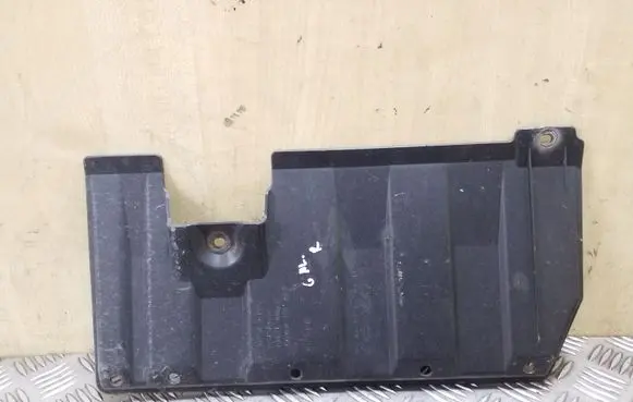 Rear underbody cover/under tray