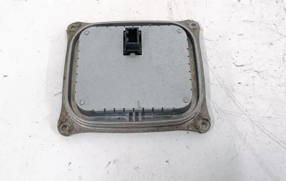 Chrysler Pacifica Headlight ballast module Xenon 147000015300 10EEG150706