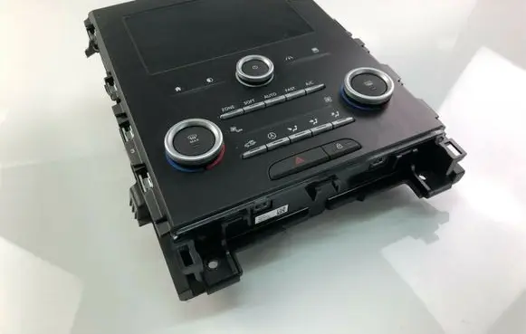 Renault Megane IV Climate control unit 681833236R P 2911