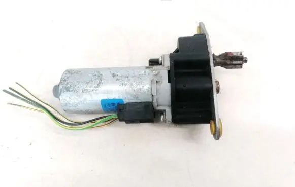 BMW X3 E83 Seat adjustment motor 0130002619
