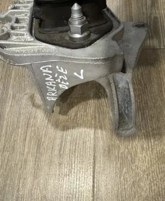 Renault Arkana Gearbox mount FDVFDS