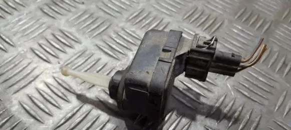 Headlight level adjustment motor
