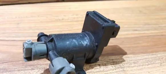 Mercedes-Benz C W202 Turbo solenoid valve A2028000178