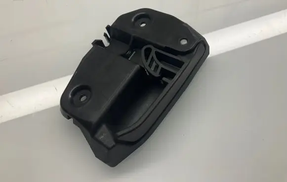 Mercedes-Benz E W211 Rear seat cable / handle 
