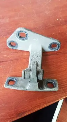 BMW X5 E53 Tailgate hinge 8402183