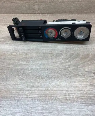 BMW 5 E34 Climate control unit E346411 13896200 WithPlug