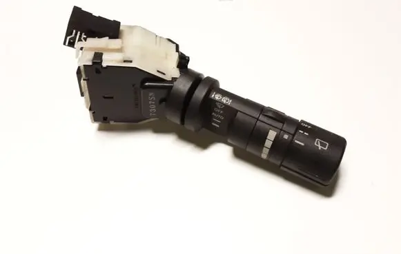 Nissan Qashqai Wiper control stalk 7307SN