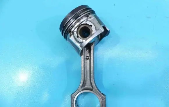 Piston