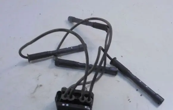 Renault Clio II High voltage ignition coil M20476