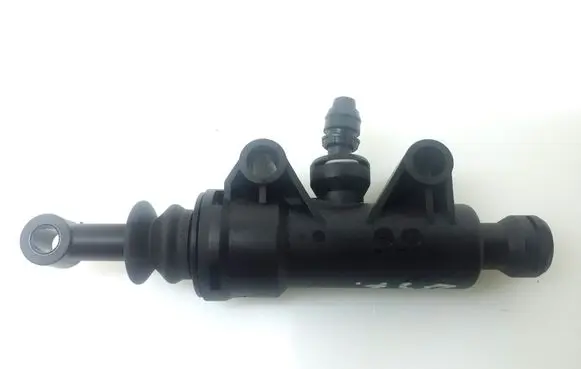 Mercedes-Benz A W176 Clutch master cylinder A2462900312