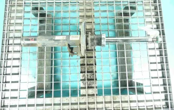 Front shock absorber/damper