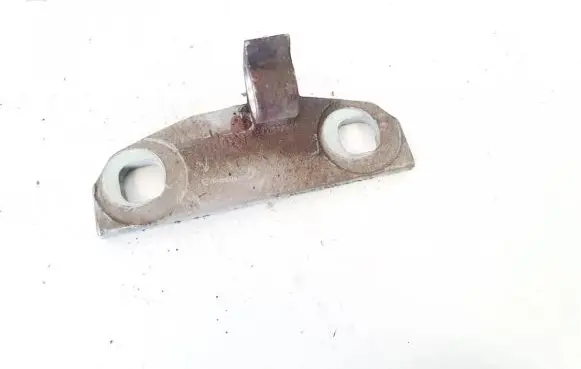 Volvo V70 Rear door lower hinge