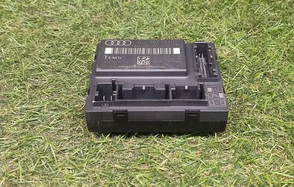 Audi Q7 4L Door control unit/module 4L0959793B 4L0910793B