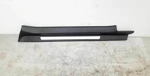 Audi TT TTS Mk2 Side skirt front trim 8J0853492E
