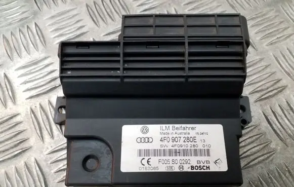 Audi A6 S6 C6 4F Power management control unit 4F0907280E