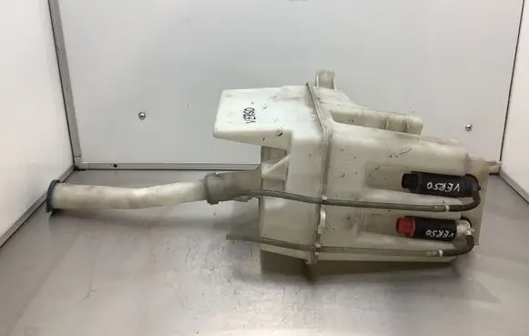 Toyota Corolla Verso AR10 Windshield washer fluid reservoir/tank 
