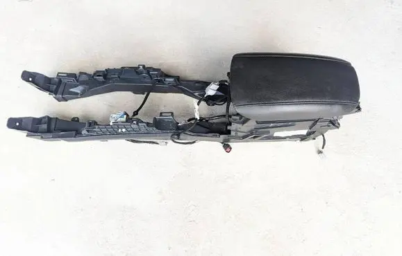 Ford Fusion II Armrest ES73F045A06AH SA94873