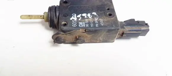 Opel Zafira A Central locking motor 90589918 1101215