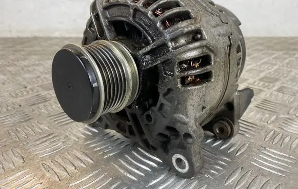 Mitsubishi Outlander Generator/alternator 06F903023F F00M145315 0124525091