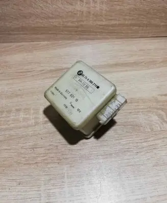 BMW 5 E34 Alarm movement detector/sensor 8366214
