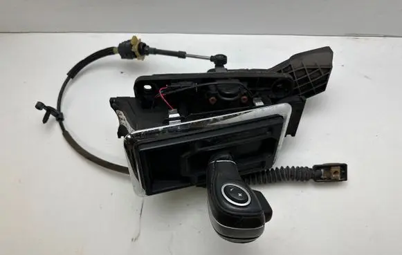 Ford Mustang V Gear shifter/selector DR3P7K004BC