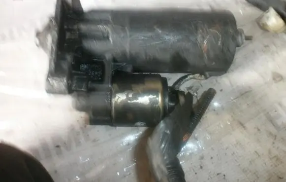 Renault Laguna I Starter motor 1005821116