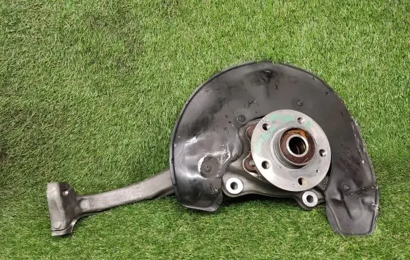 Audi A6 S6 C7 4G Front wheel hub spindle knuckle 4G0407242C 4H0615312