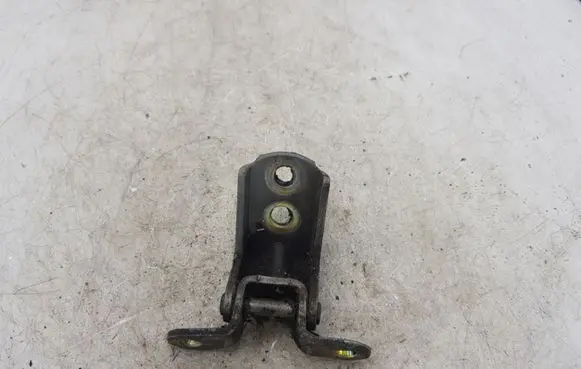 Nissan X-Trail T30 Rear door upper hinge NOCODE