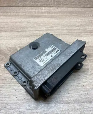 Peugeot 806 Engine control unit/module ECU 9626373980 0281001442 XUDBC02