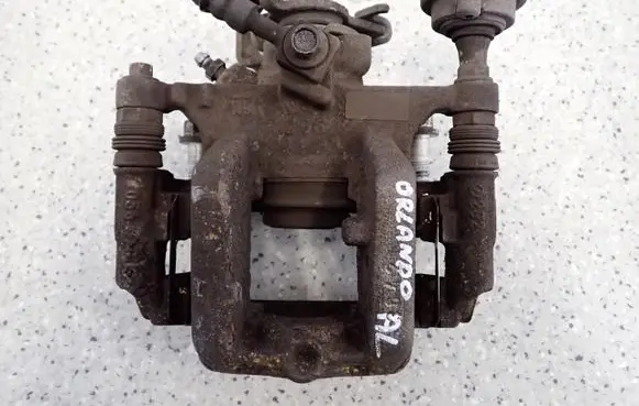 Chevrolet Orlando Front brake caliper 
